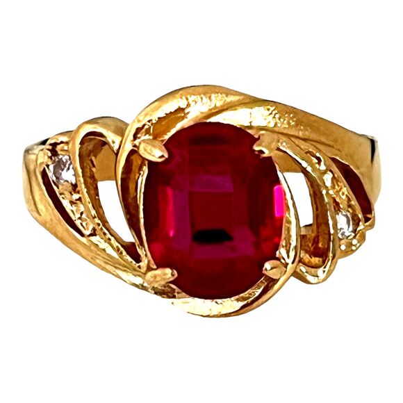 Vintage Ring Size 6 Red Cubic Zirconia Cocktail 14K Gold Plate Mid-Century 14V - Picture 1 of 3